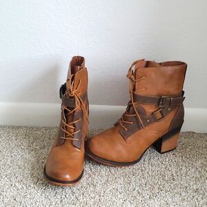 Size 10 lace up combat boot. Cognac and black.